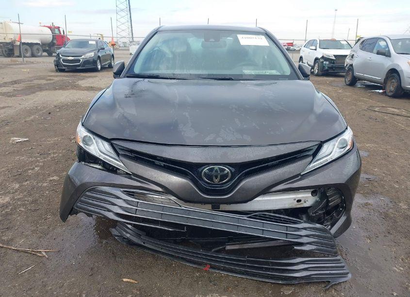 Photo 6 of 2019 Toyota Camry XLE (VIN 4T1B11HK8KU706156)
