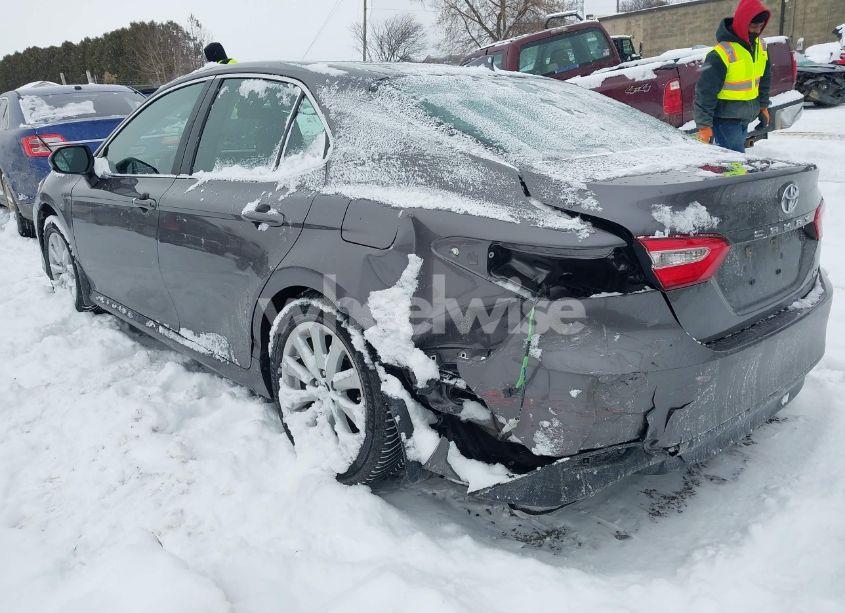 Photo 3 of 2019 Toyota Camry LE (VIN 4T1B11HK8KU706285)