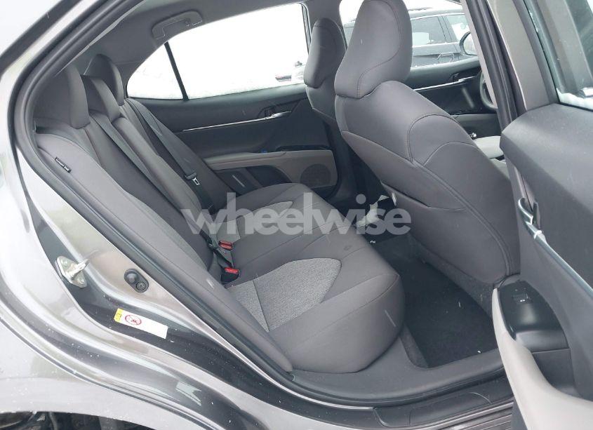 Photo 8 of 2019 Toyota Camry LE (VIN 4T1B11HK8KU706285)