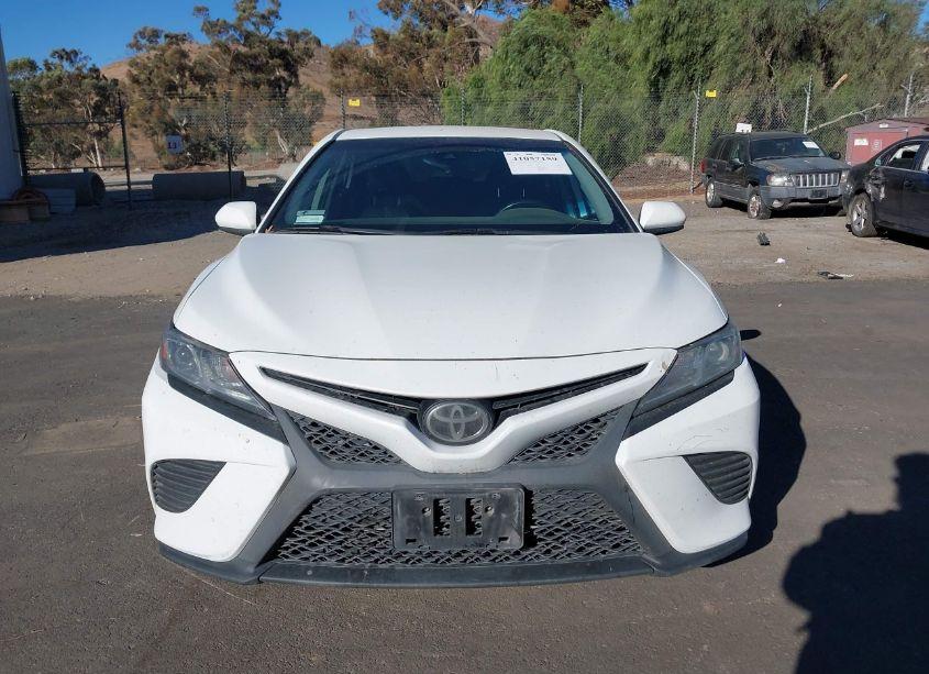 Photo 12 of 2019 Toyota Camry SE (VIN 4T1B11HK8KU714354)