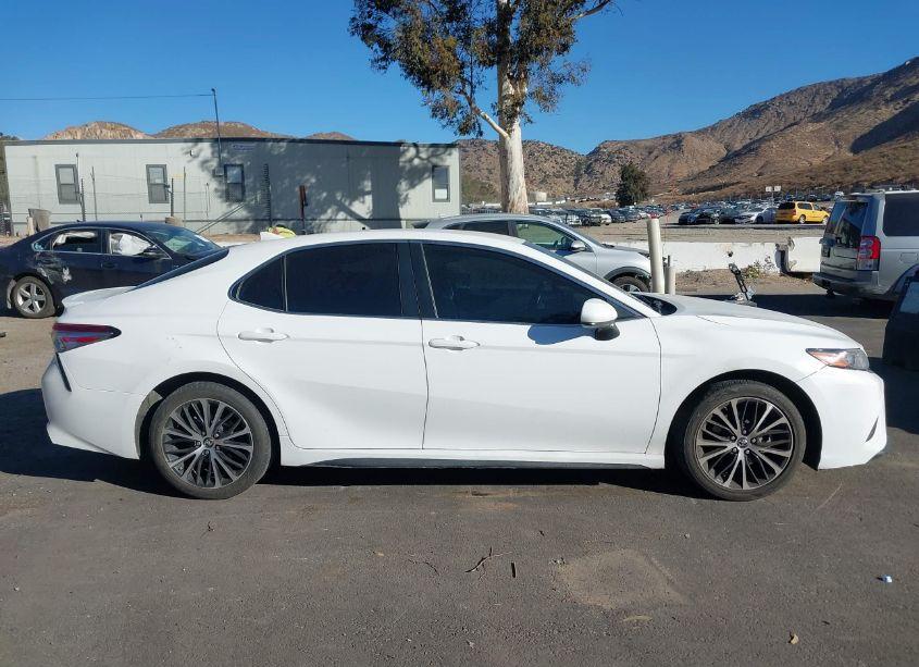 Photo 13 of 2019 Toyota Camry SE (VIN 4T1B11HK8KU714354)