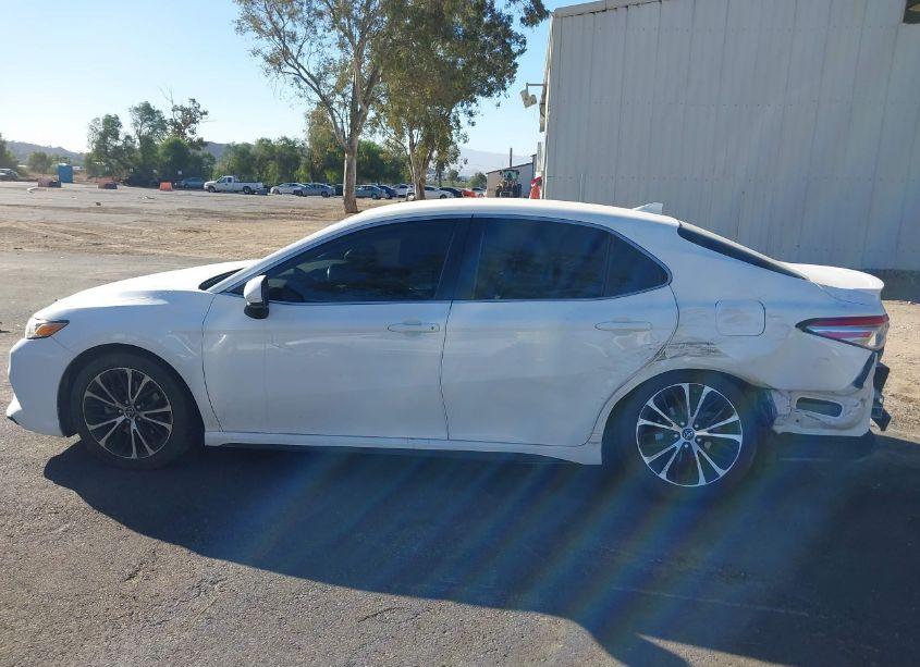 Photo 14 of 2019 Toyota Camry SE (VIN 4T1B11HK8KU714354)