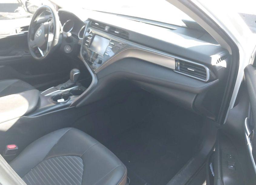 Photo 5 of 2019 Toyota Camry SE (VIN 4T1B11HK8KU714354)