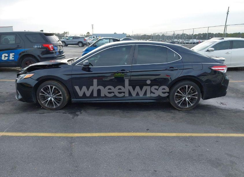 Photo 14 of 2019 Toyota Camry SE (VIN 4T1B11HK8KU715603)