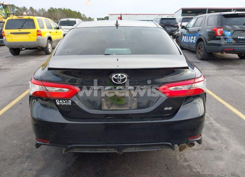 Photo 16 of 2019 Toyota Camry SE (VIN 4T1B11HK8KU715603)