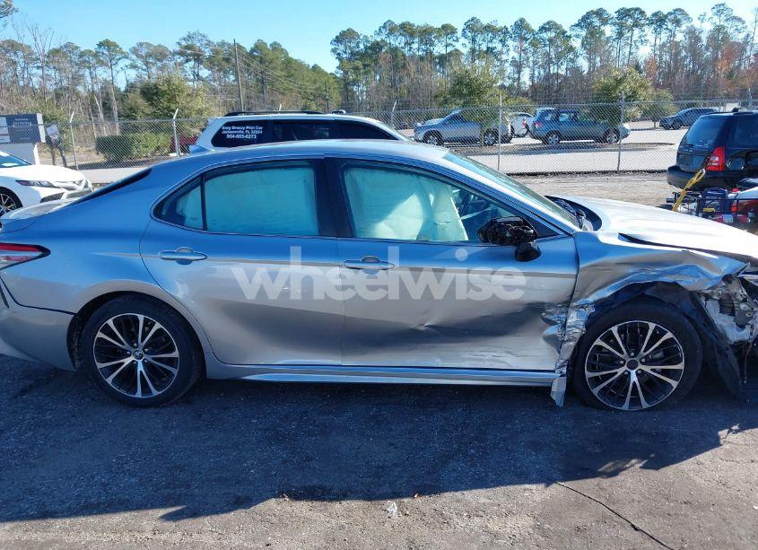 Photo 13 of 2019 Toyota Camry SE (VIN 4T1B11HK8KU718792)