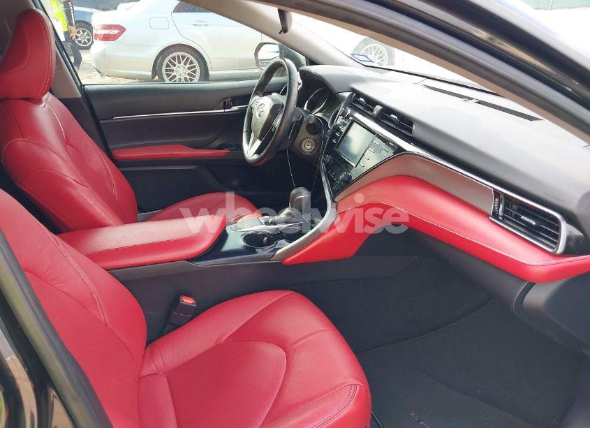 Photo 5 of 2019 Toyota Camry SE (VIN 4T1B11HK8KU721269)