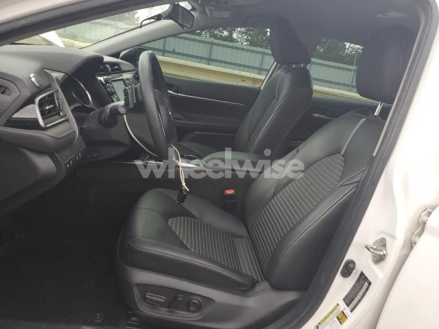 Photo 12 of 2019 TOYOTA CAMRY L (VIN 4T1B11HK8KU735317)