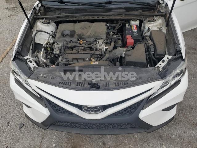 Photo 4 of 2019 TOYOTA CAMRY L (VIN 4T1B11HK8KU735317)