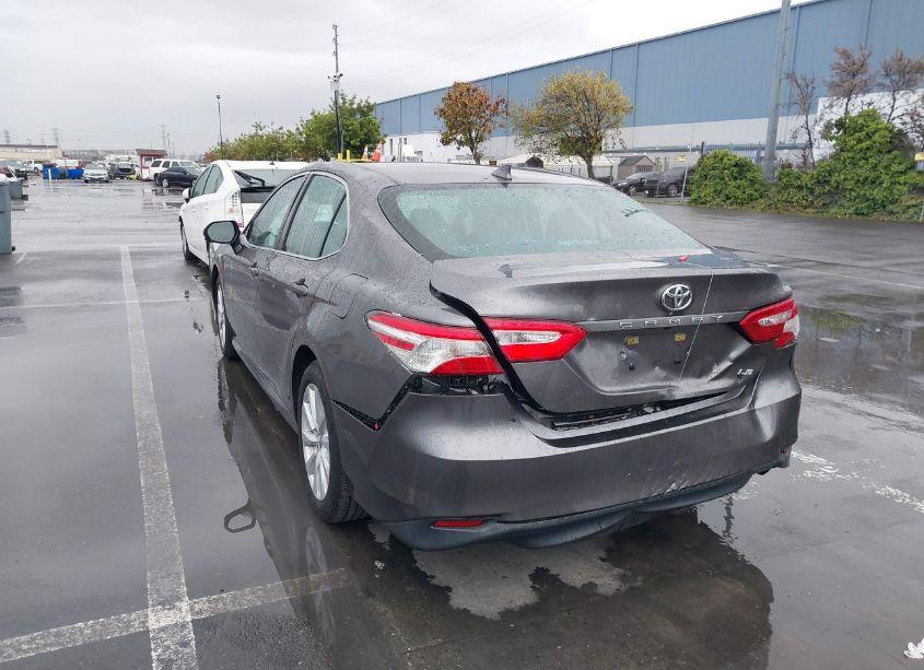 Photo 3 of 2019 Toyota Camry LE (VIN 4T1B11HK8KU759701)