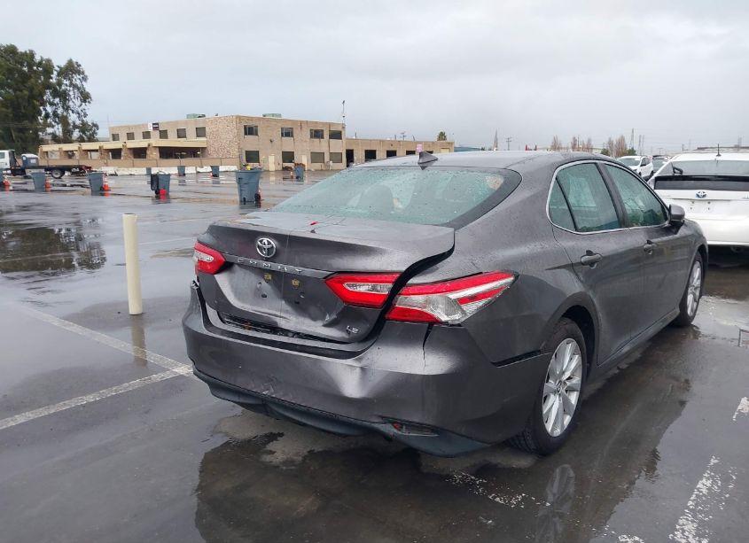 Photo 4 of 2019 Toyota Camry LE (VIN 4T1B11HK8KU759701)