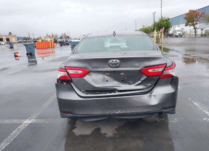 Photo 6 of 2019 Toyota Camry LE (VIN 4T1B11HK8KU759701)