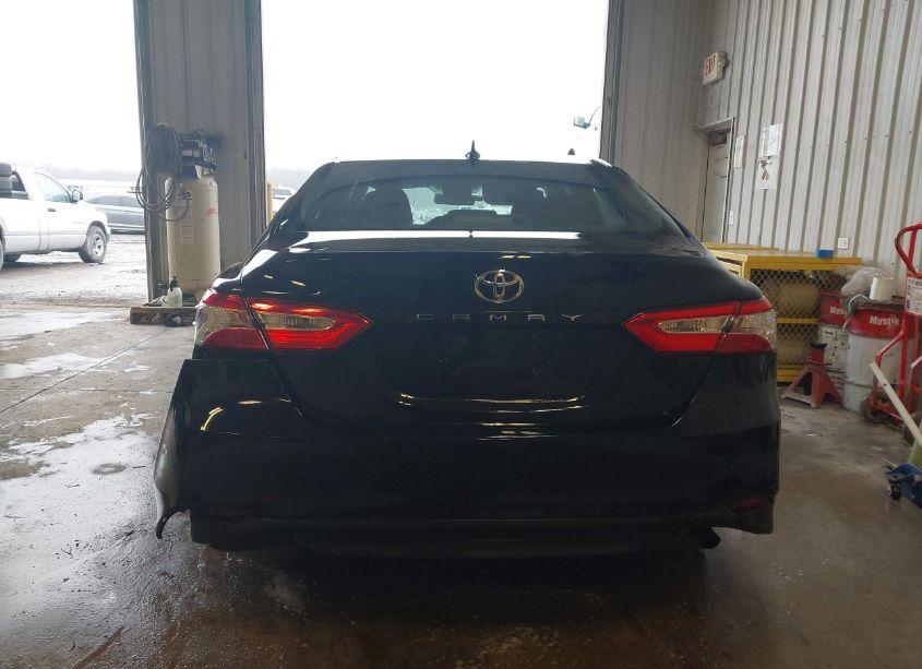 Photo 16 of 2019 Toyota Camry LE (VIN 4T1B11HK8KU767880)