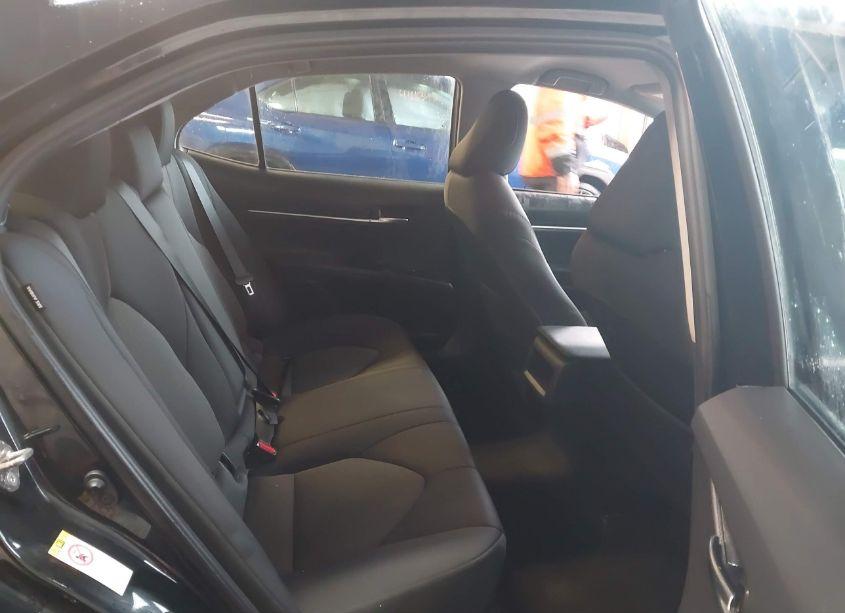 Photo 8 of 2019 Toyota Camry LE (VIN 4T1B11HK8KU767880)