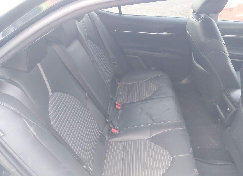 Photo 8 of 2019 Toyota Camry SE (VIN 4T1B11HK8KU778393)