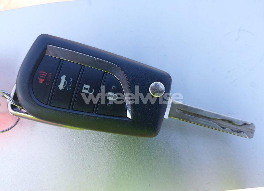 Photo 11 of 2019 Toyota Camry SE (VIN 4T1B11HK8KU789264)