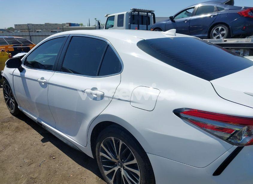 Photo 15 of 2019 Toyota Camry SE (VIN 4T1B11HK8KU789264)