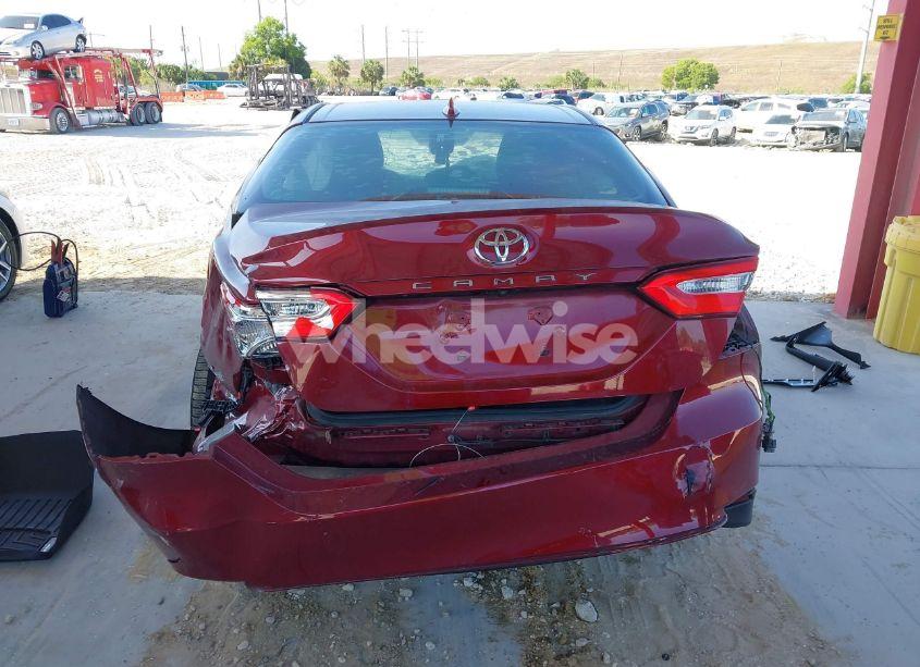 Photo 16 of 2019 Toyota Camry LE (VIN 4T1B11HK8KU804619)