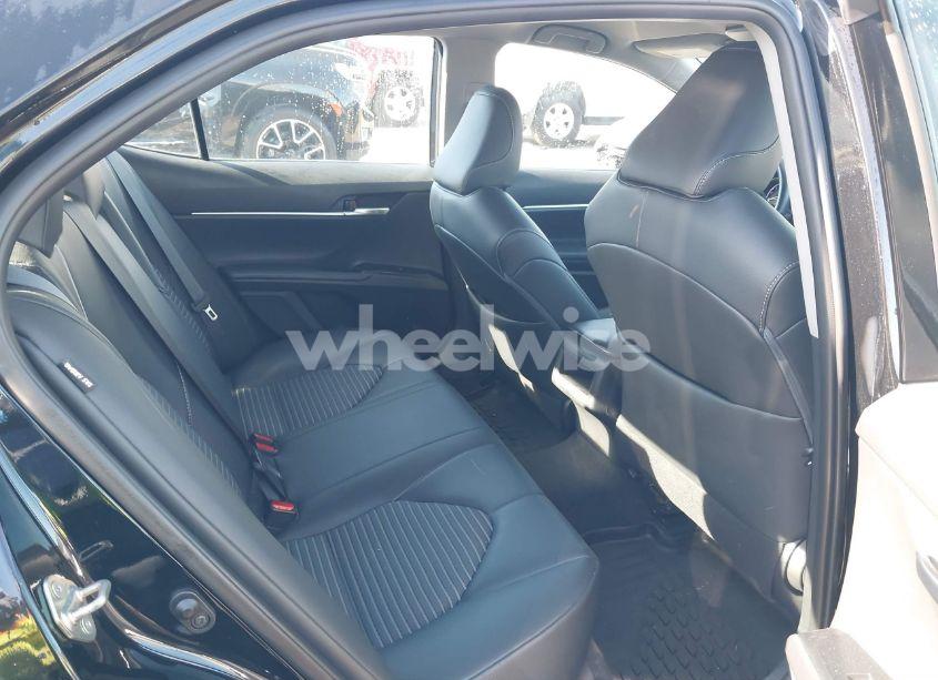 Photo 8 of 2019 Toyota Camry SE (VIN 4T1B11HK8KU808024)