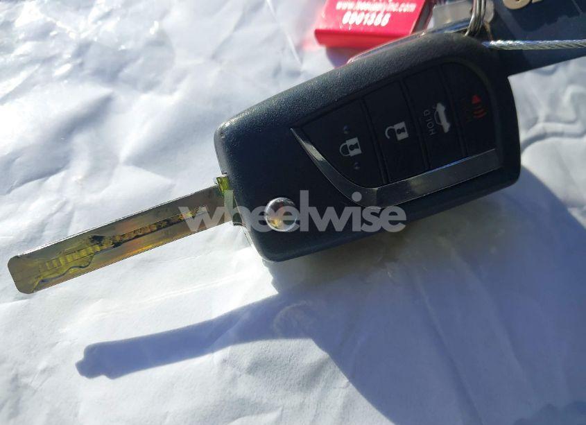 Photo 11 of 2019 Toyota Camry SE (VIN 4T1B11HK8KU810338)