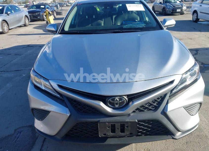 Photo 12 of 2019 Toyota Camry SE (VIN 4T1B11HK8KU810338)