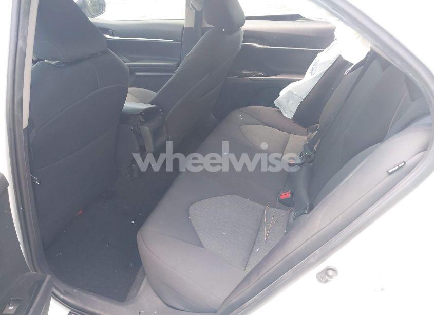 Photo 8 of 2019 Toyota Camry L/LE/SE/XLE (VIN 4T1B11HK8KU819010)