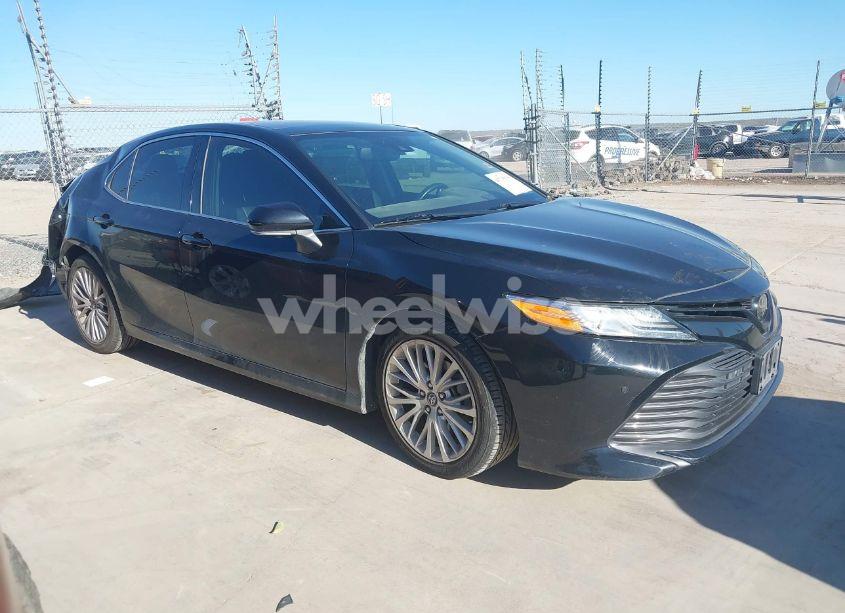 Photo 14 of 2019 Toyota Camry XLE (VIN 4T1B11HK8KU820433)