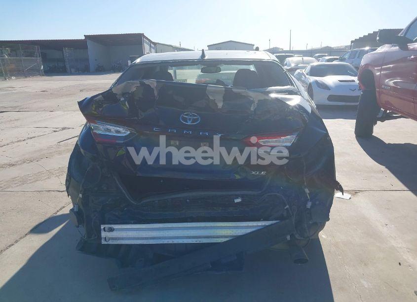 Photo 17 of 2019 Toyota Camry XLE (VIN 4T1B11HK8KU820433)