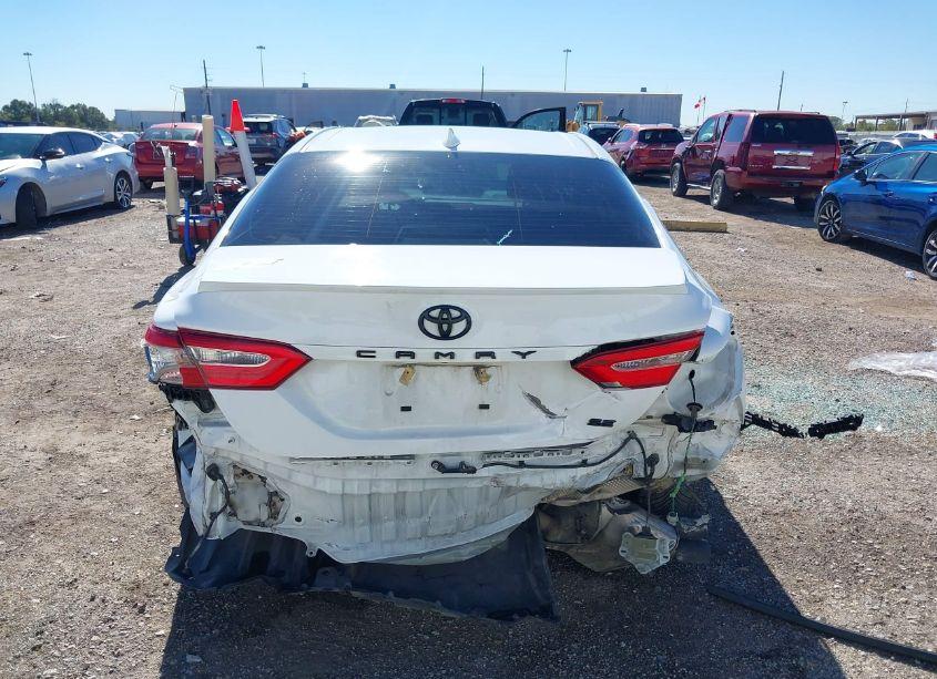 Photo 17 of 2019 Toyota Camry SE (VIN 4T1B11HK8KU827012)