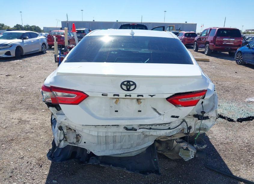 Photo 6 of 2019 Toyota Camry SE (VIN 4T1B11HK8KU827012)