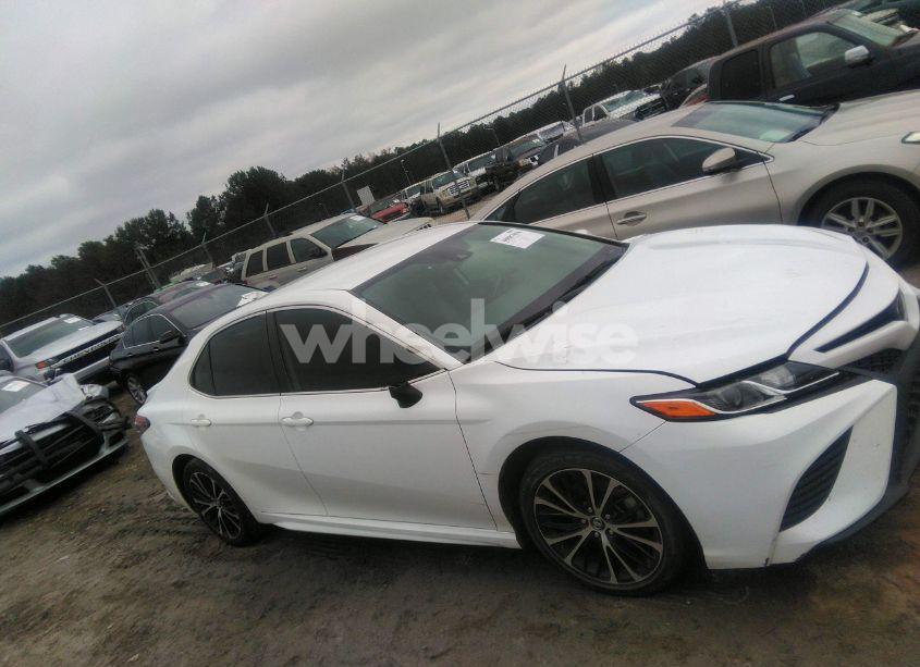 Photo 12 of 2019 Toyota Camry SE (VIN 4T1B11HK8KU836521)