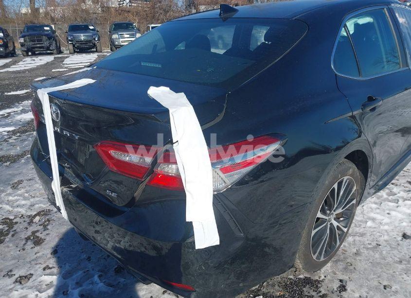 Photo 4 of 2019 Toyota Camry L/LE/XLE/SE/XSE (VIN 4T1B11HK8KU842044)