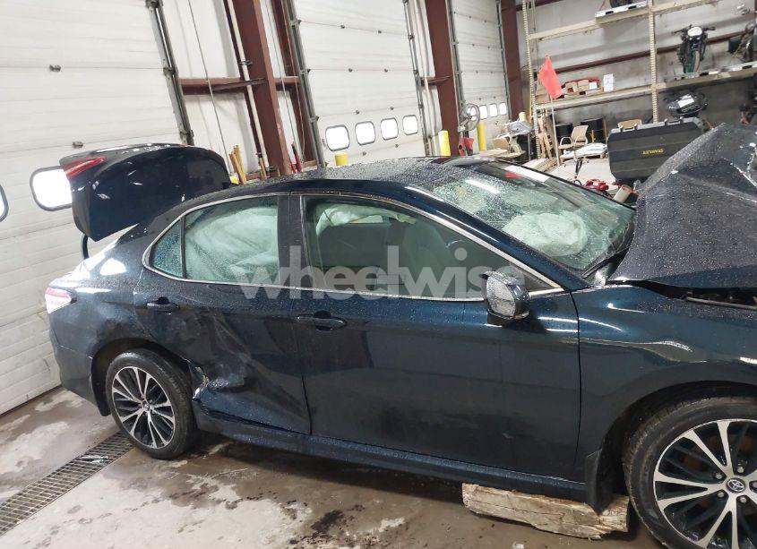 Photo 13 of 2019 Toyota Camry SE (VIN 4T1B11HK8KU843601)