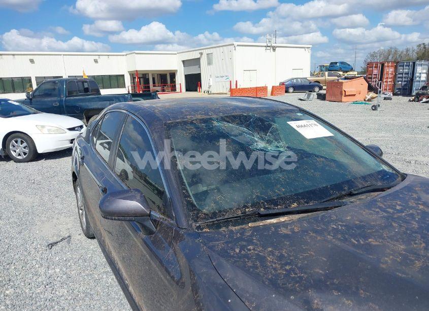 Photo 6 of 2019 Toyota Camry LE (VIN 4T1B11HK8KU846241)