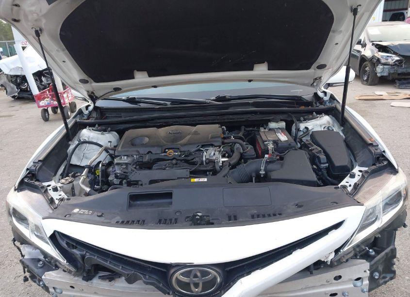 Photo 10 of 2019 Toyota Camry SE (VIN 4T1B11HK8KU855778)