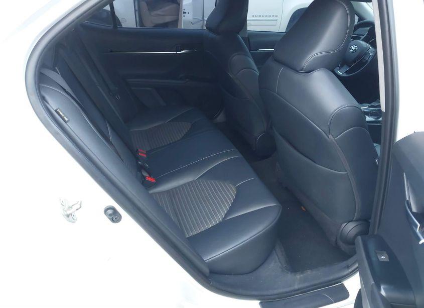 Photo 8 of 2019 Toyota Camry SE (VIN 4T1B11HK8KU855778)