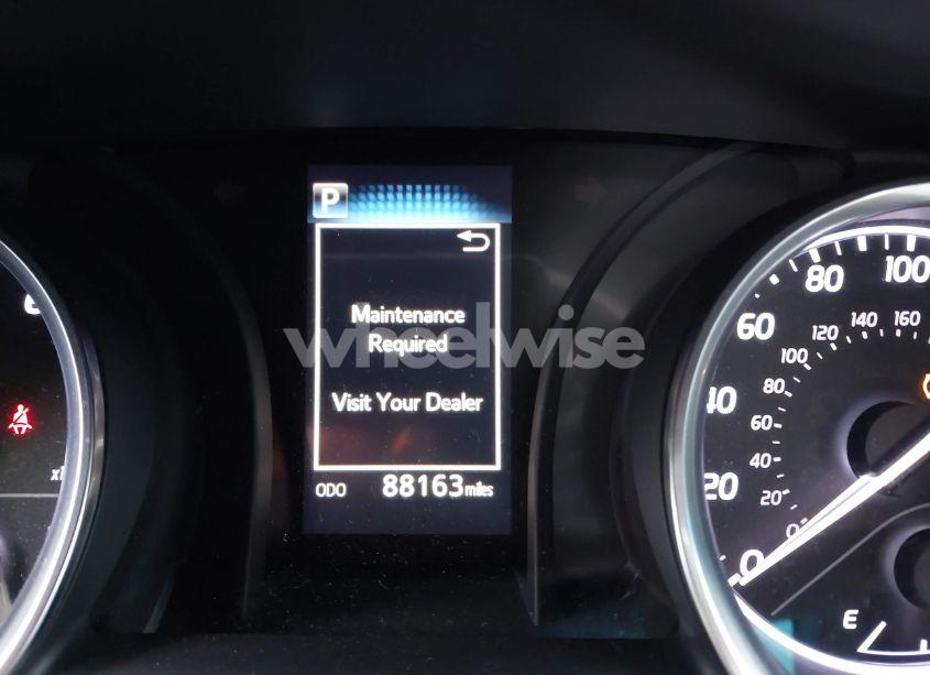 Photo 15 of 2018 Toyota Camry LE (VIN 4T1B11HK9JU015703)