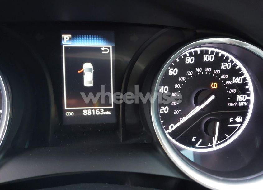 Photo 7 of 2018 Toyota Camry LE (VIN 4T1B11HK9JU015703)