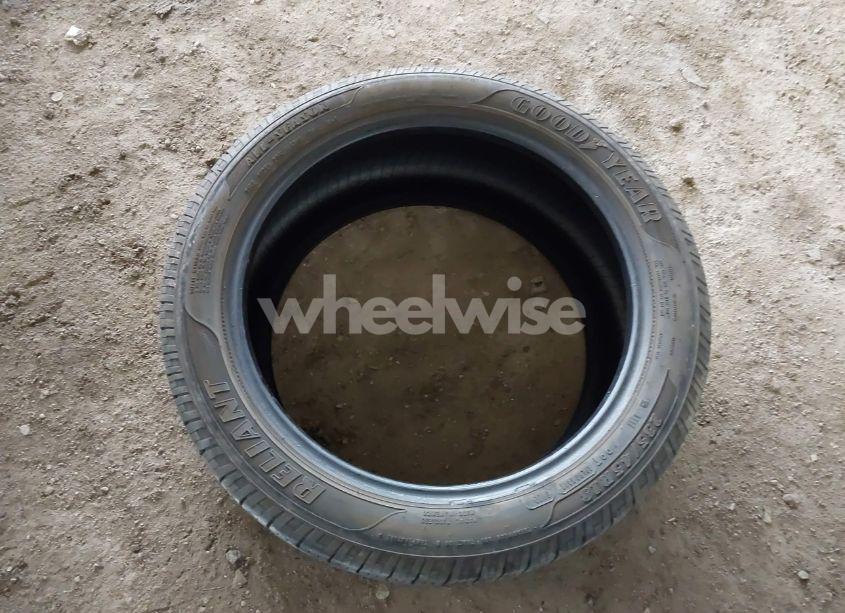 Photo 12 of 2018 Toyota Camry XLE (VIN 4T1B11HK9JU060107)