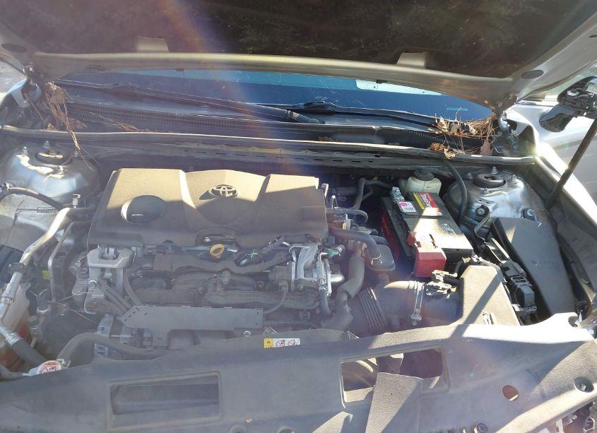 Photo 10 of 2018 Toyota Camry SE (VIN 4T1B11HK9JU092555)