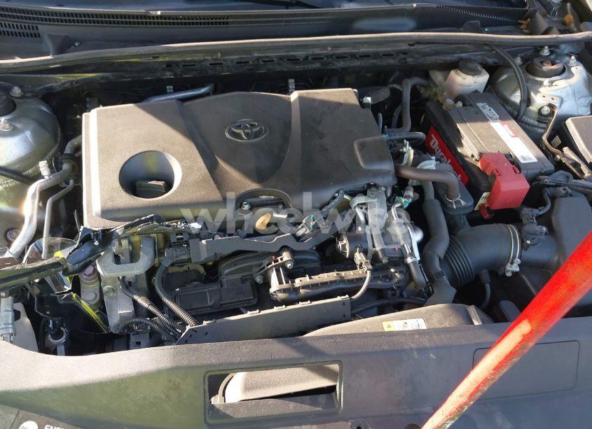 Photo 10 of 2018 Toyota Camry LE (VIN 4T1B11HK9JU101481)