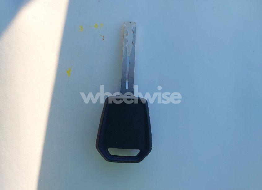 Photo 11 of 2018 Toyota Camry LE (VIN 4T1B11HK9JU119186)