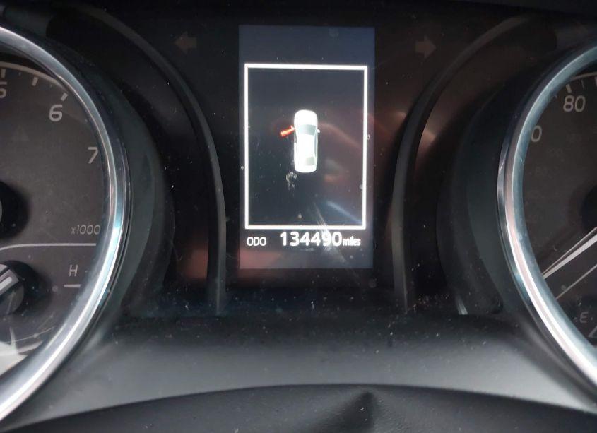 Photo 14 of 2018 Toyota Camry SE (VIN 4T1B11HK9JU129314)