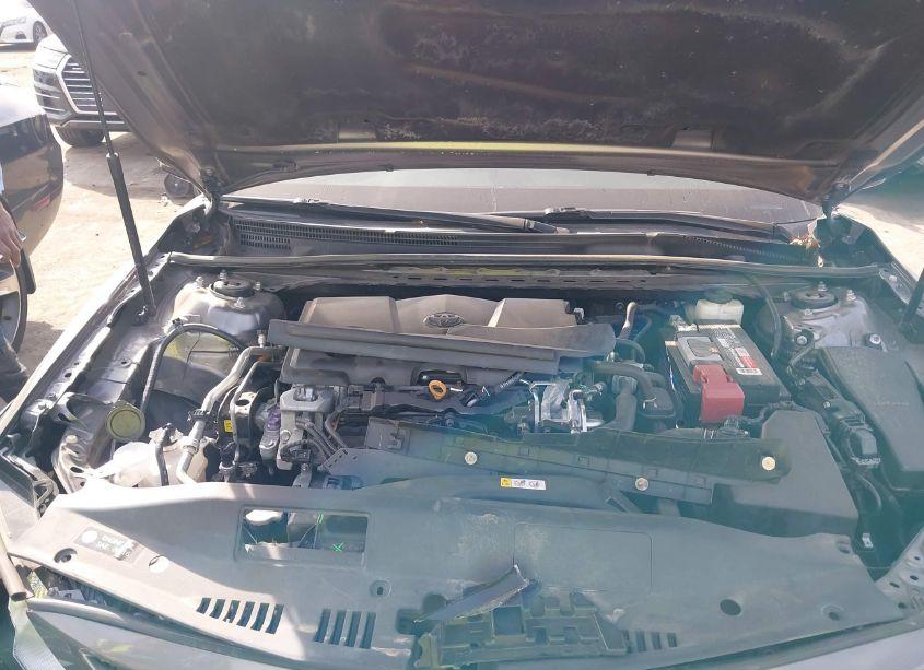 Photo 10 of 2018 Toyota Camry SE (VIN 4T1B11HK9JU143729)