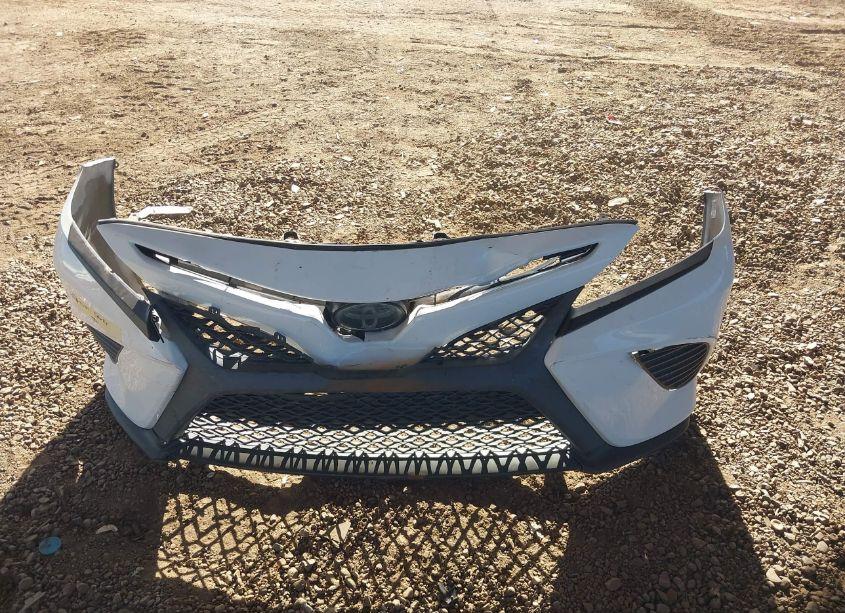 Photo 12 of 2018 Toyota Camry SE (VIN 4T1B11HK9JU145741)