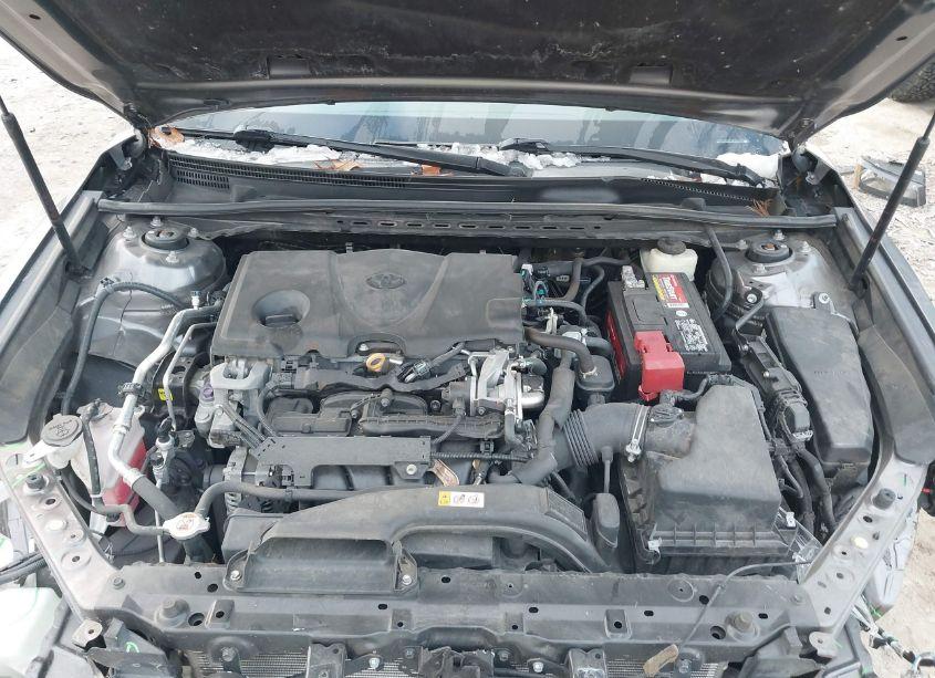 Photo 10 of 2018 Toyota Camry LE (VIN 4T1B11HK9JU149207)