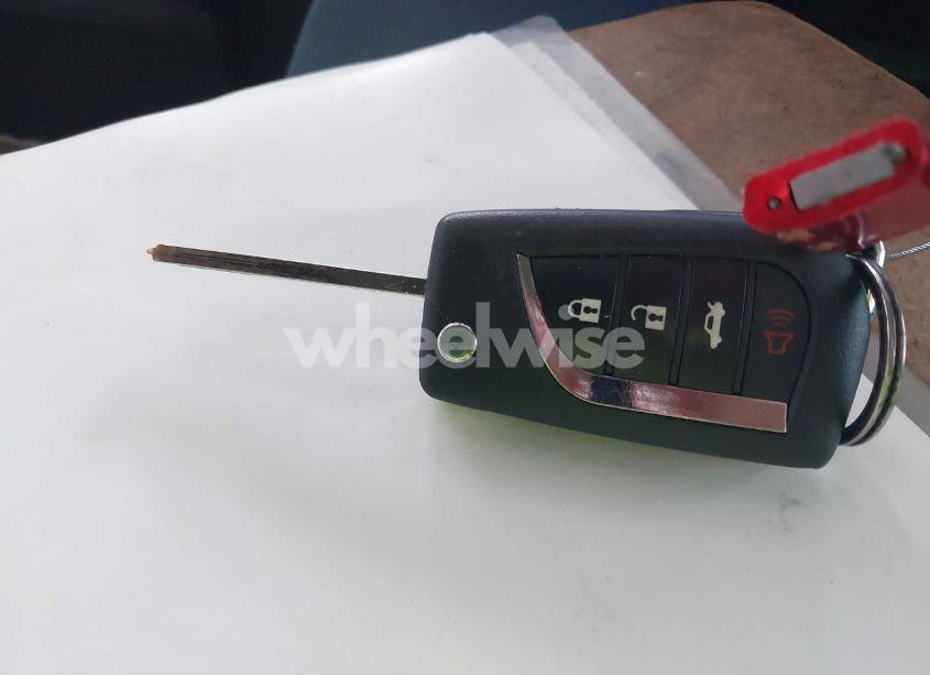 Photo 11 of 2018 Toyota Camry SE (VIN 4T1B11HK9JU537571)