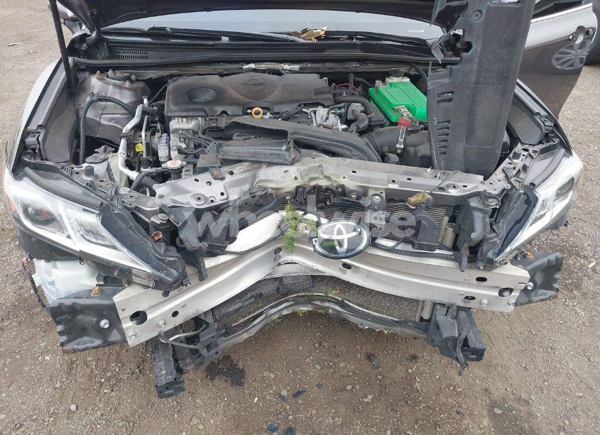 Photo 6 of 2018 Toyota Camry SE (VIN 4T1B11HK9JU564480)