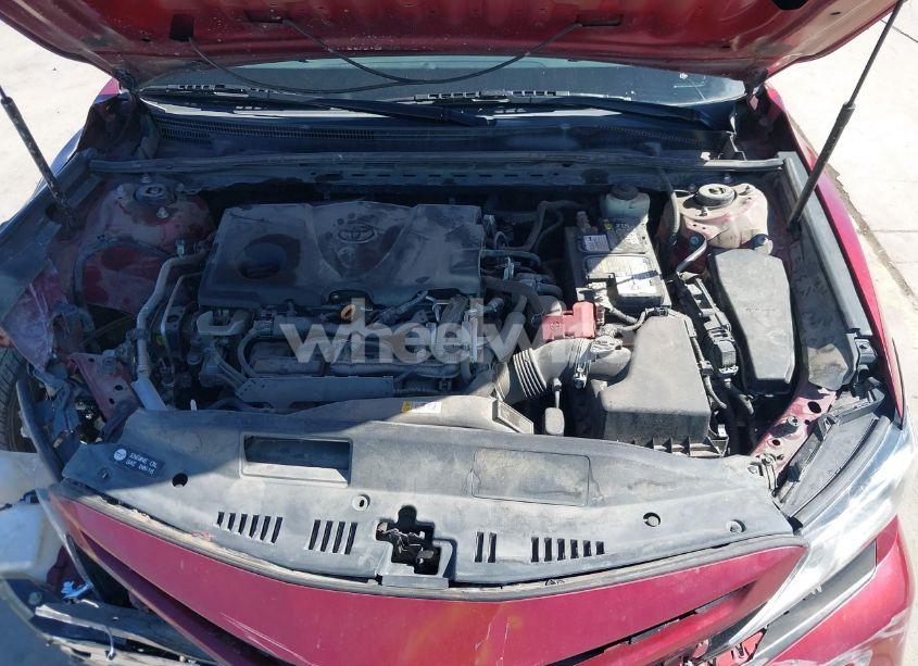 Photo 10 of 2018 Toyota Camry SE (VIN 4T1B11HK9JU583160)