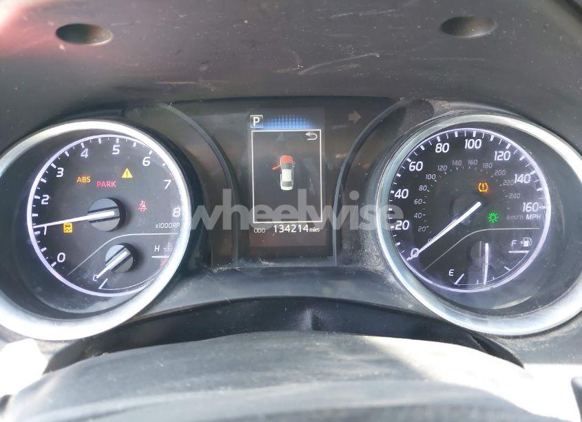 Photo 7 of 2018 Toyota Camry SE (VIN 4T1B11HK9JU583160)